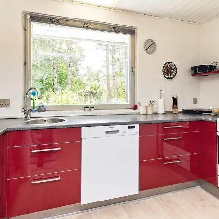 Three-bedroom In 1 度假居 *