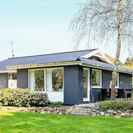 Three-bedroom In 1 *